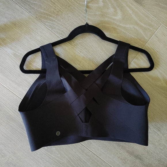 Lululemon High Impact sports bra - Picture 2 of 4